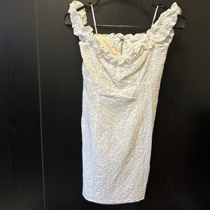 ASTR LITTLE WHITE DRESS M
